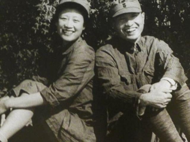 國防部長是干什么的，職責(zé)與重要性解析，國防部長職責(zé)與重要性解析，守護國家安全的重要角色