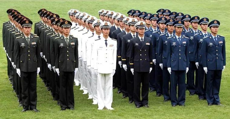 解放軍最新夾克作業(yè)服，設(shè)計(jì)特點(diǎn)與優(yōu)勢分析，解放軍最新夾克作業(yè)服設(shè)計(jì)特點(diǎn)與優(yōu)勢解析