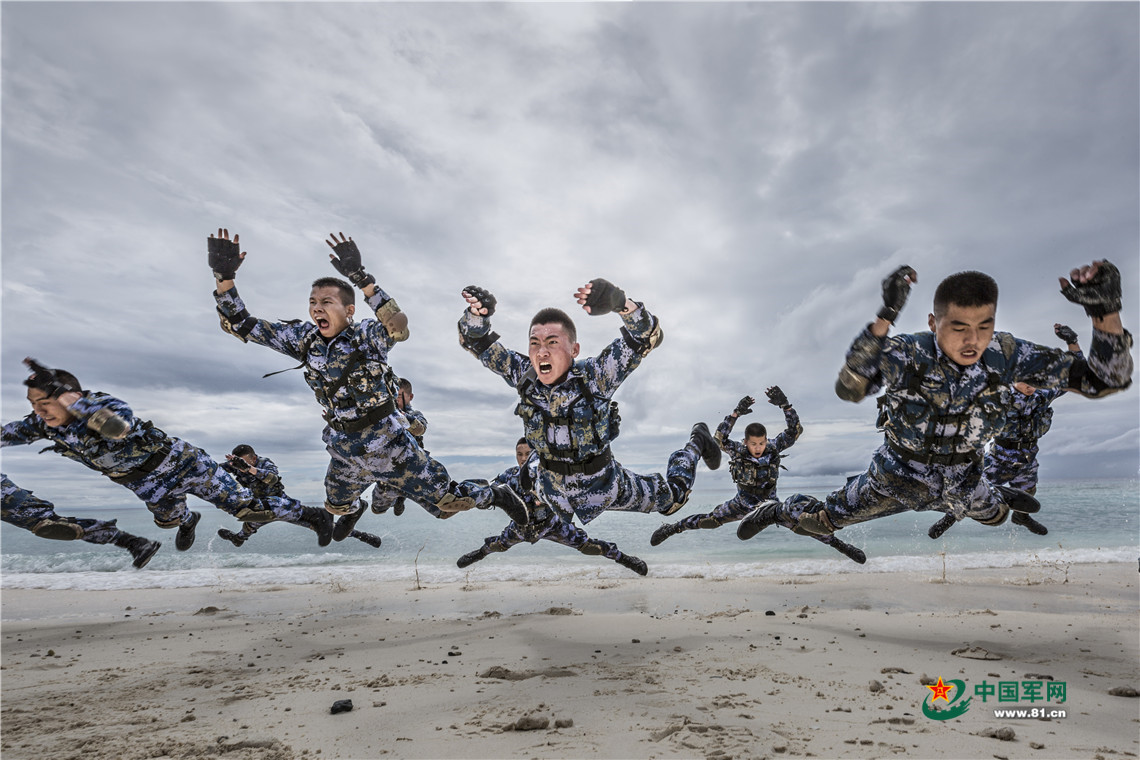 最新軍事圖片高清壁紙，展現(xiàn)現(xiàn)代軍事力量之美，現(xiàn)代軍事力量之美，高清壁紙軍事圖片展示