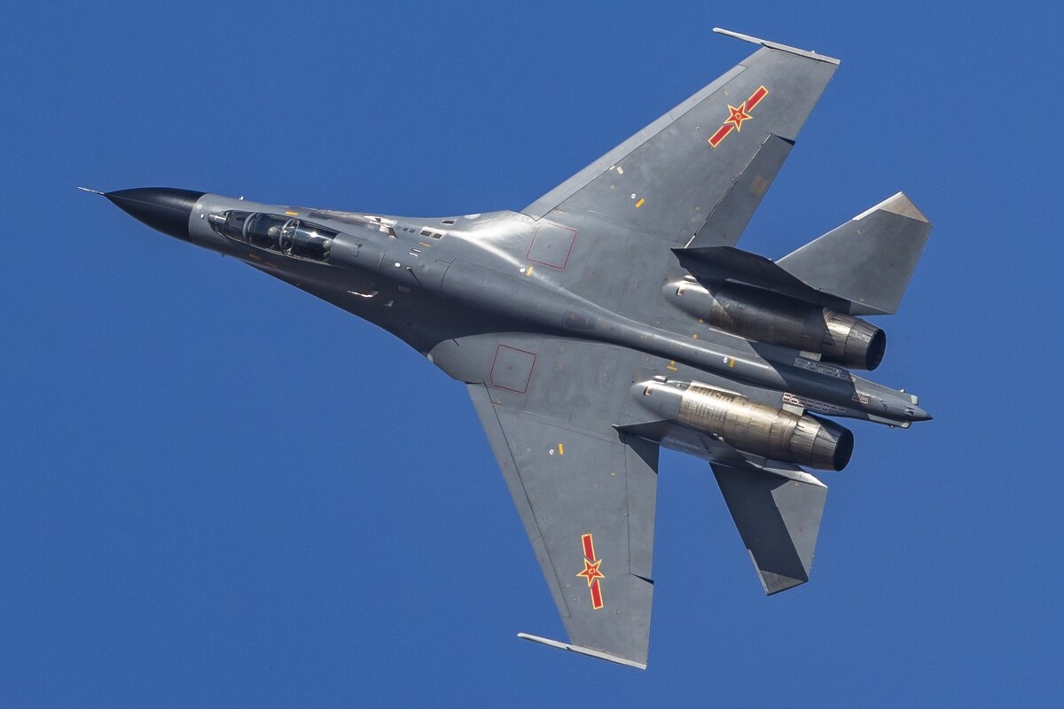 殲-11戰(zhàn)斗機(jī)深度解析資料，殲-11戰(zhàn)斗機(jī)深度解析與性能探討