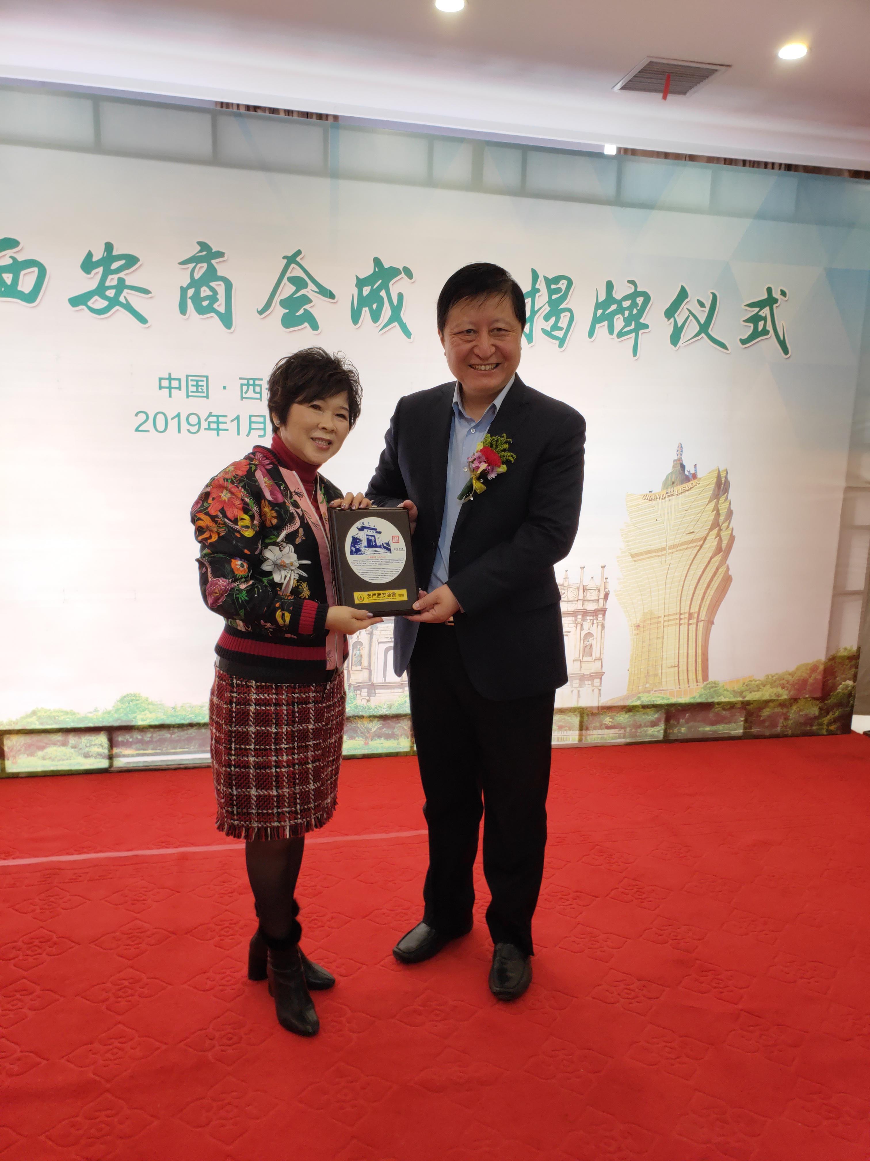 澳門一肖100準(zhǔn)免費(fèi)——揭秘彩票背后的秘密，澳門彩票揭秘，一肖預(yù)測背后的真相
