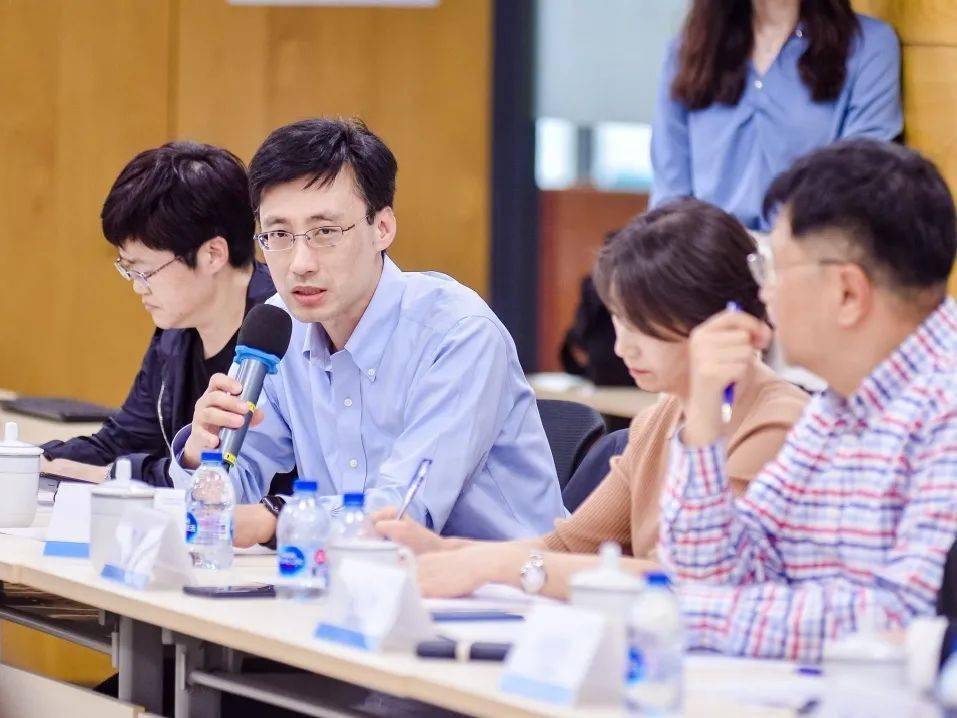 王中王一肖中持嗎？深度解析背后的故事與真相，揭秘王中王一肖背后的故事與真相，深度解析與真相探討