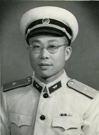 揭秘，35歲的少將是否可能？，揭秘，35歲能否成為少將？