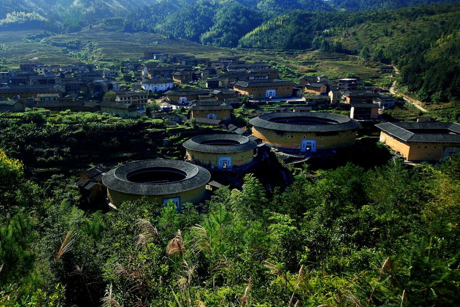 南靖土樓與永定土樓，哪個更值得一游？，南靖土樓與永定土樓，哪個更值得一游？對比解析指南