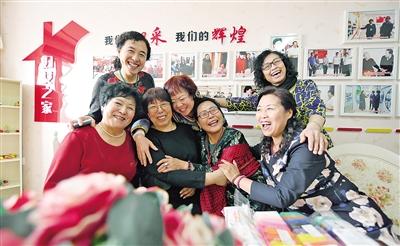 管家婆官網(wǎng)，一站式財(cái)務(wù)管理解決方案的領(lǐng)先平臺(tái)，管家婆官網(wǎng)，領(lǐng)先的一站式財(cái)務(wù)管理解決方案平臺(tái)