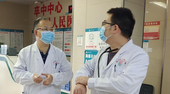 月經(jīng)不走一直流血是怎么回事？解讀異常陰道出血的背后原因，解讀異常陰道出血的背后原因，月經(jīng)不走一直流血怎么辦？