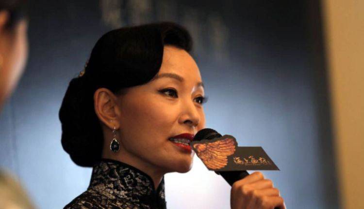 陳沖的幾任丈夫，探索明星的婚姻歷程，陳沖的婚姻歷程，探索明星的幾任丈夫之路