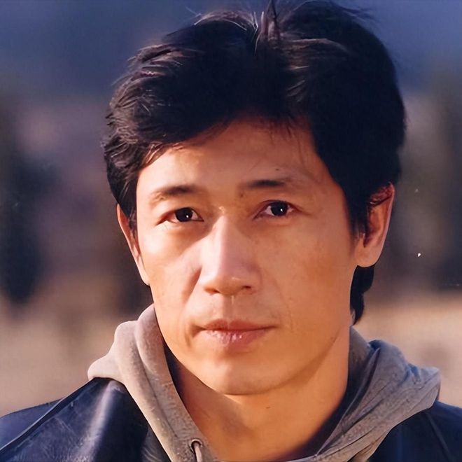 演員石涼的個人資料，深度探索一位才華橫溢的演員之路，石涼，才華橫溢的演員之路深度探索個人檔案