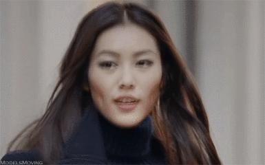 臉部磨骨手術(shù)風(fēng)險(xiǎn)分析，風(fēng)險(xiǎn)大小及其影響因素，臉部磨骨手術(shù)風(fēng)險(xiǎn)詳解，風(fēng)險(xiǎn)大小及影響因素分析