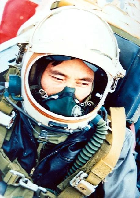 飛豹試飛員英勇犧牲，精神永存——致敬那些為飛行事業(yè)獻身的無畏英雄，飛豹試飛英雄的無畏犧牲，精神永存，致敬飛行事業(yè)的英勇戰(zhàn)士