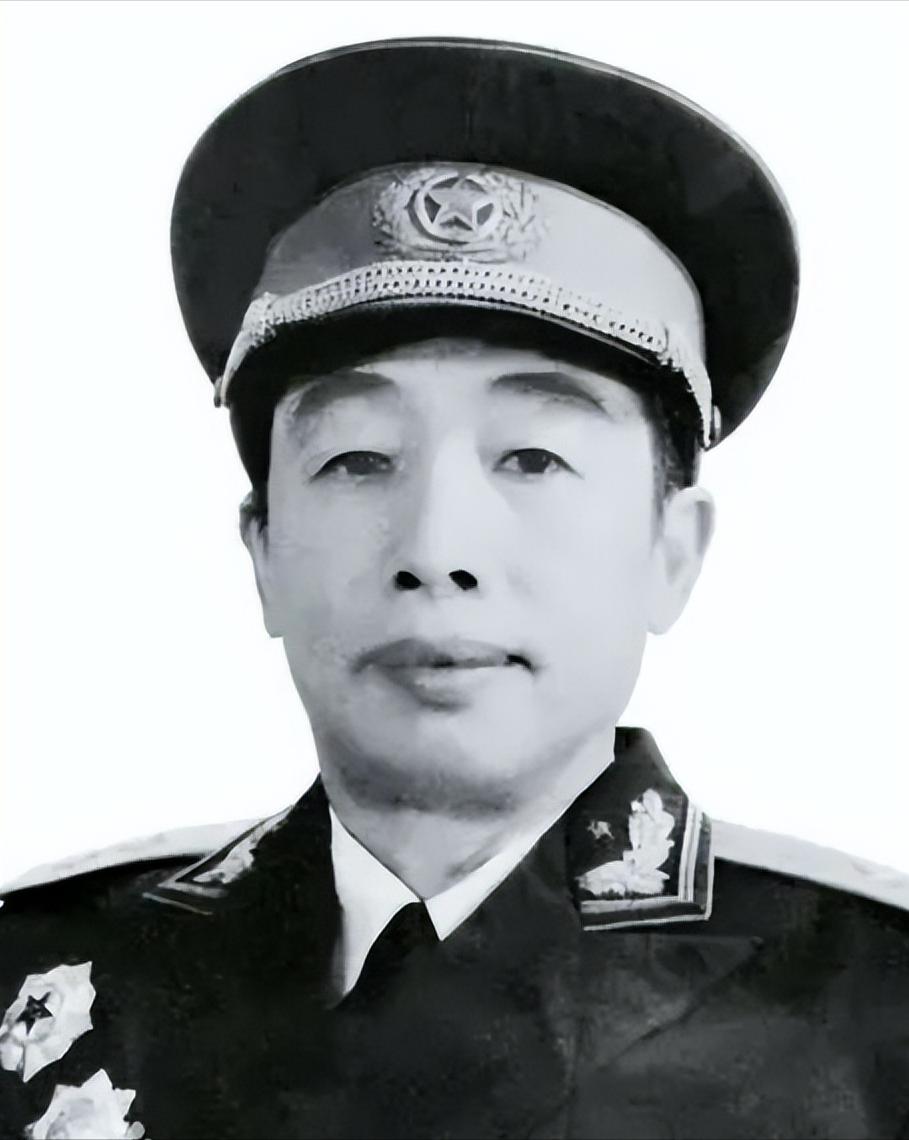 副軍長(zhǎng)可以叫將軍嗎？解讀軍銜與稱(chēng)謂的奧秘，副軍長(zhǎng)能否稱(chēng)為將軍？軍銜與稱(chēng)謂的詳解