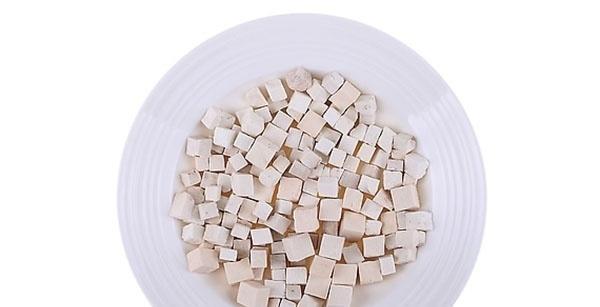 白茯苓，揭示其獨(dú)特的功效與作用，白茯苓的獨(dú)特功效與作用揭秘