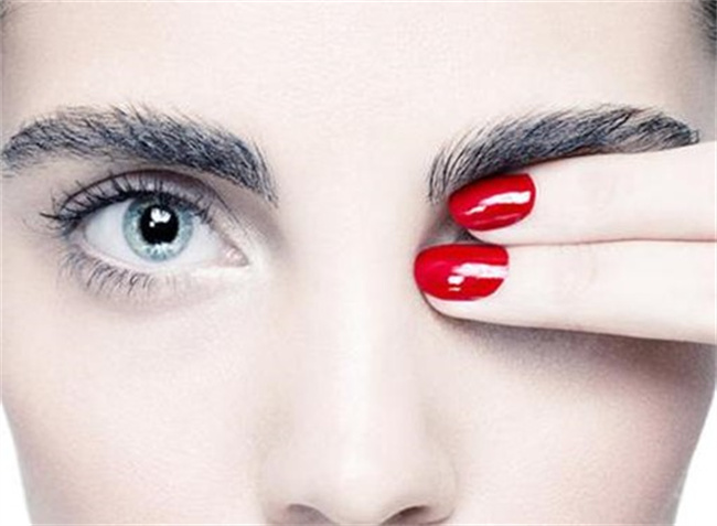 右眼上眼皮跳是吉是兇——解讀眼皮跳動(dòng)的奧秘，右眼上眼皮跳動(dòng)的吉兇解讀，揭秘眼皮跳動(dòng)的秘密