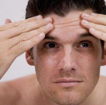 怎么去抬頭紋最有效的方法——全面解析最佳去紋方案，揭秘去抬頭紋的最佳方法，全面解析最有效的去紋方案