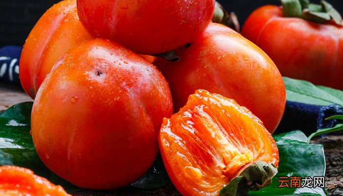 柿子不能和哪些食物同吃，九種食物需謹(jǐn)慎搭配，柿子食用禁忌，九種食物不宜與柿子搭配食用