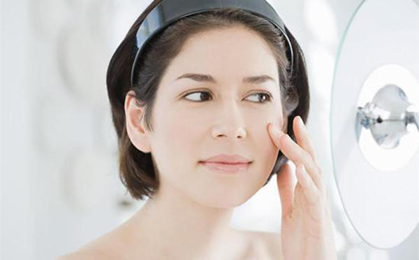 腎病早期眼睛浮腫照片，識別、理解與應(yīng)對，腎病早期眼睛浮腫詳解，識別、理解與應(yīng)對方法