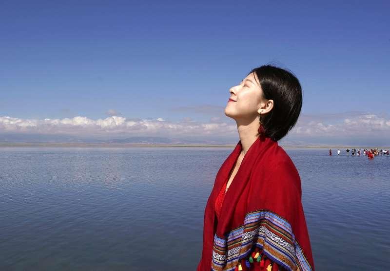 茶卡鹽湖簡(jiǎn)介——探尋神秘的自然奇觀，茶卡鹽湖，探尋神秘自然奇觀之旅