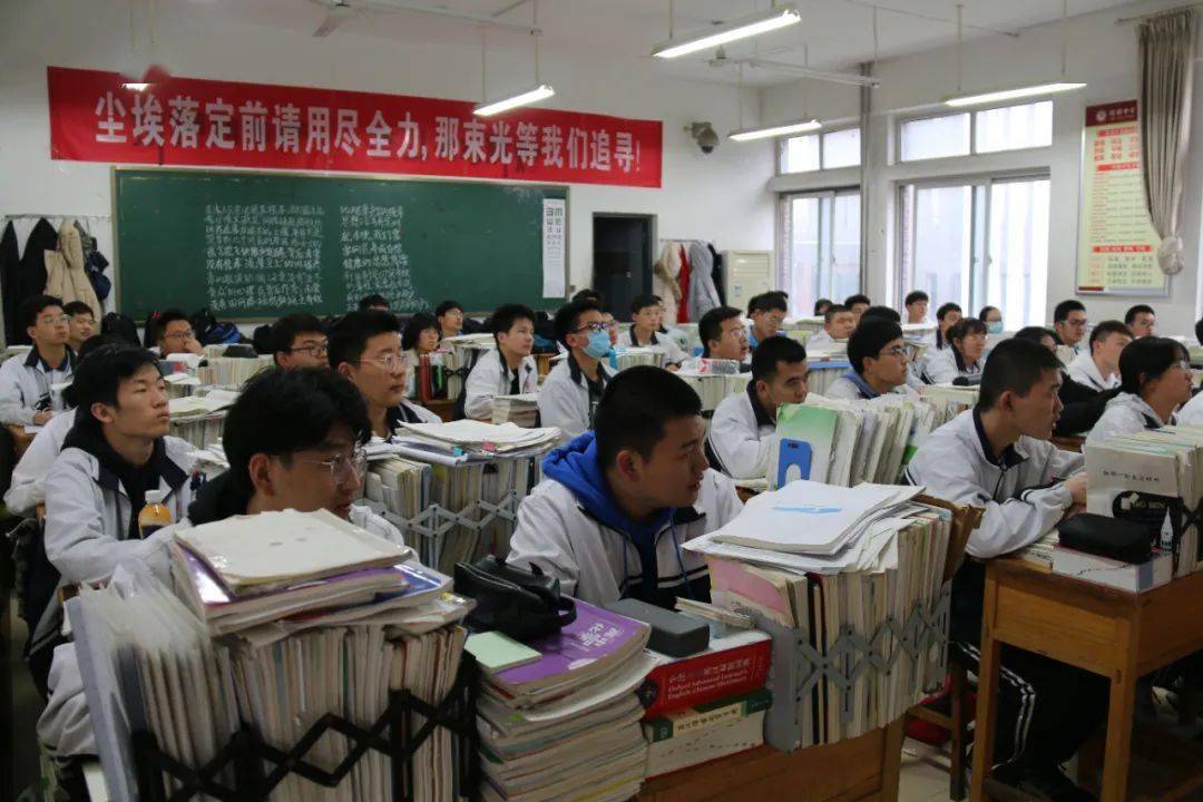 香港必中一組三中三，揭秘彩票背后的秘密與策略，揭秘彩票背后的秘密與策略，香港三中三必中組合探討