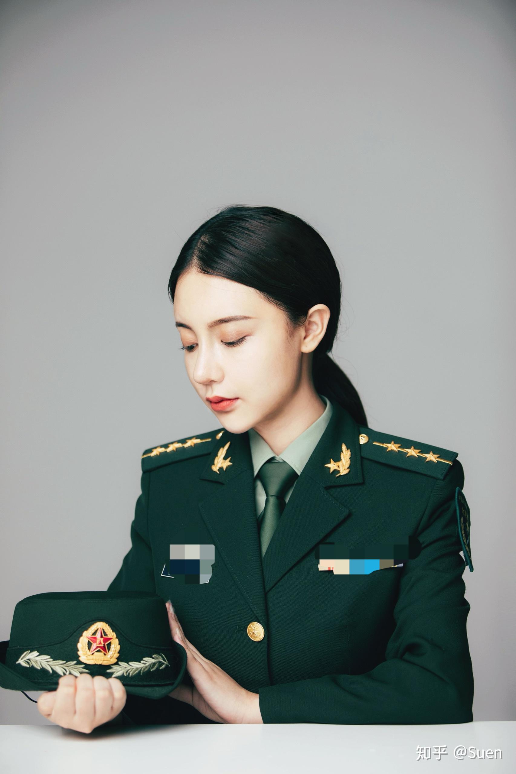 女兵選拔，外貌與實力并存的重要性探討，女兵選拔，外貌與實力并重的考量探討