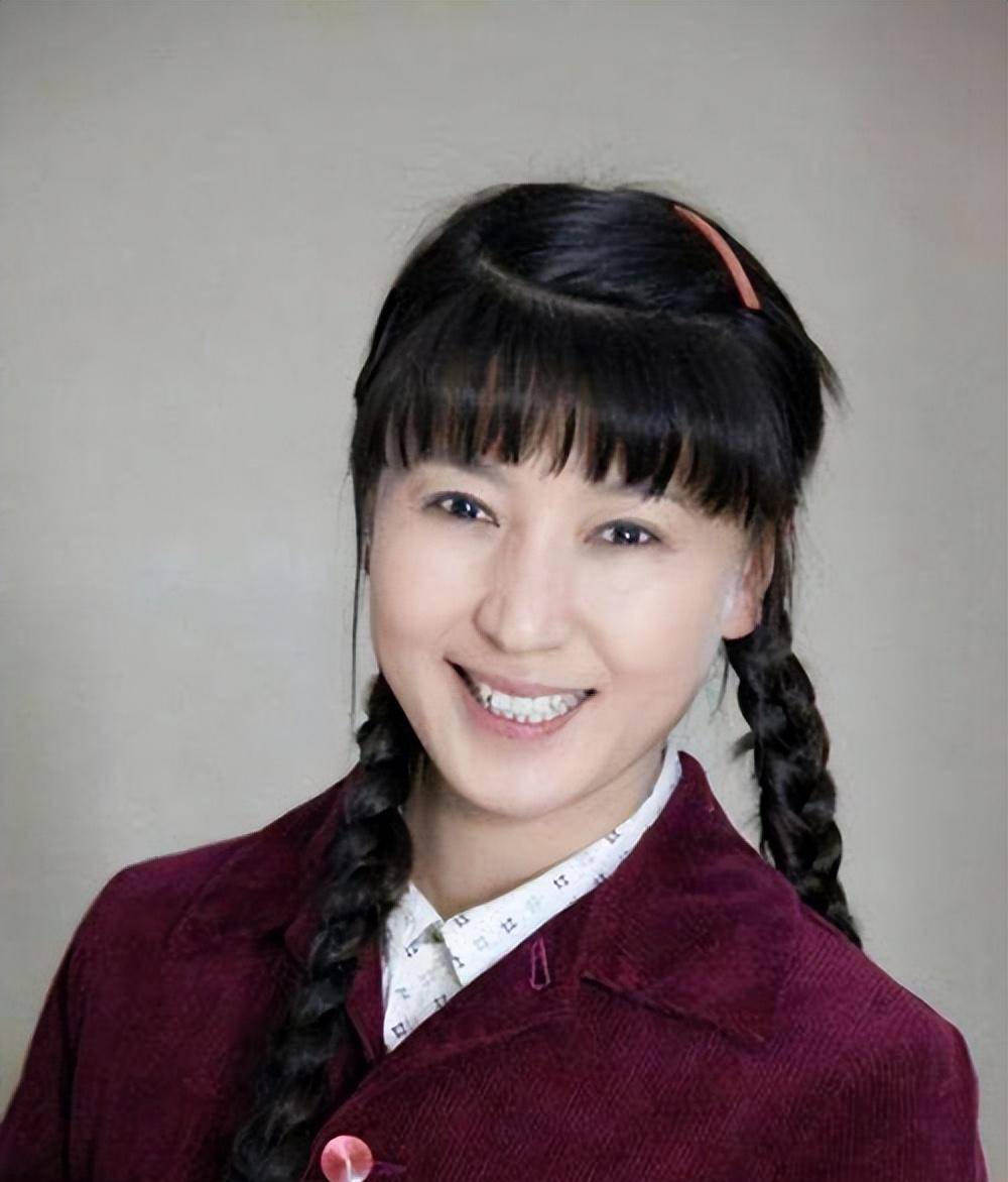 揭秘閆學(xué)晶的婚史與個(gè)人資料，一位才華橫溢的演員的成長(zhǎng)歷程，揭秘閆學(xué)晶婚史與個(gè)人資料，才華橫溢演員的蛻變之路