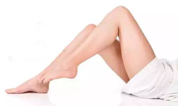 關(guān)于腿部不適，是否腿再開大一點就不痛了屬于正?，F(xiàn)象，腿部不適，增大動作幅度能否緩解？真相解析