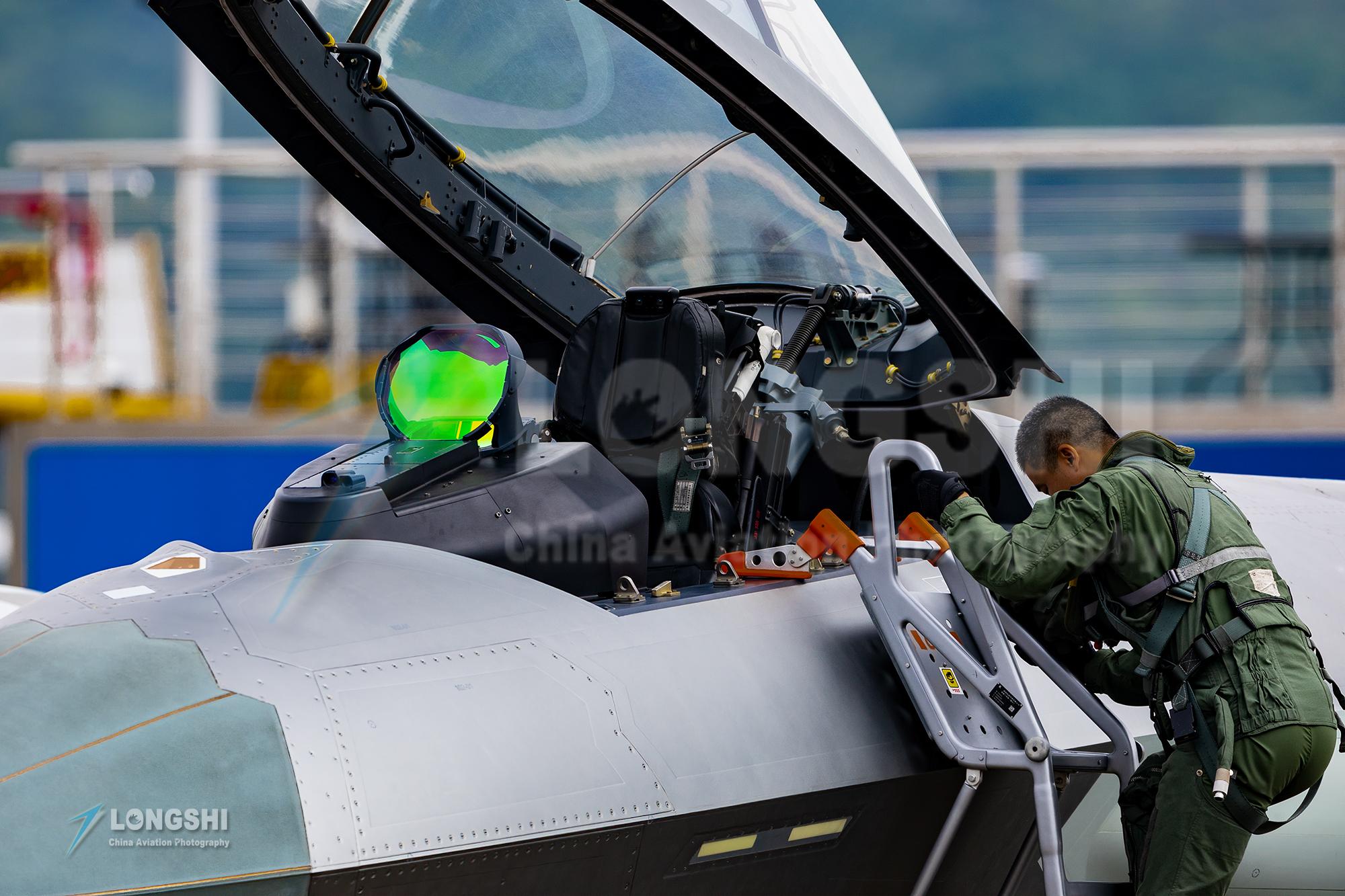 殲-10CE，中國(guó)航空工業(yè)的驕傲與未來(lái)展望，殲-10CE，中國(guó)航空工業(yè)的驕傲與未來(lái)展望之路