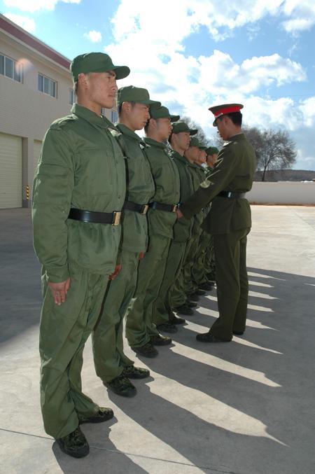 現(xiàn)在參軍的條件和要求，全面解讀招募政策，全面解讀招募政策，現(xiàn)役參軍的條件和要求詳解