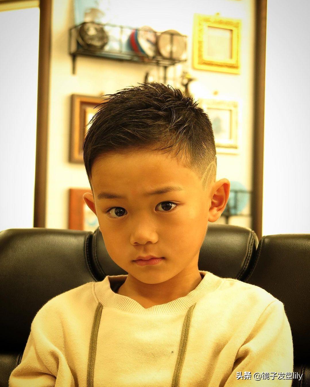 五個(gè)月最準(zhǔn)懷男孩征兆，揭示胎兒性別的神秘面紗，五個(gè)月懷男孩征兆揭秘，探索胎兒性別的神秘線索