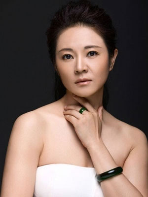 肖雨雨個人資料簡介，肖雨雨個人資料簡介，揭秘她的生活與事業(yè)之路