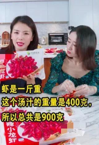 劉濤泳裝，魅力閃耀海灘的時(shí)尚風(fēng)采，劉濤泳裝秀，海灘上的時(shí)尚魅力