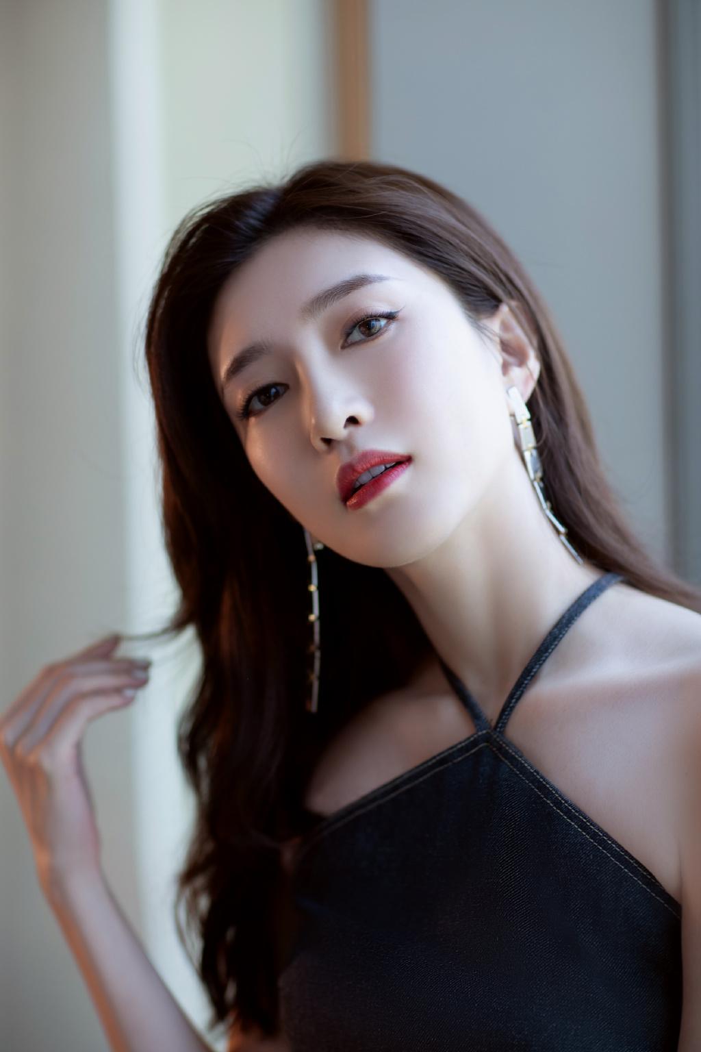 面部填充，選擇何種填充材料效果最佳，面部填充，最佳填充材料選擇對比與效果解析