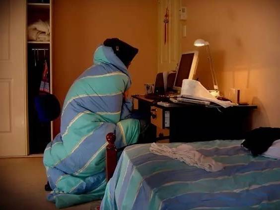 關(guān)于作息規(guī)律，2點(diǎn)睡10點(diǎn)起是否算熬夜？，作息規(guī)律解析，晚兩點(diǎn)睡早十點(diǎn)起是否算作熬夜？