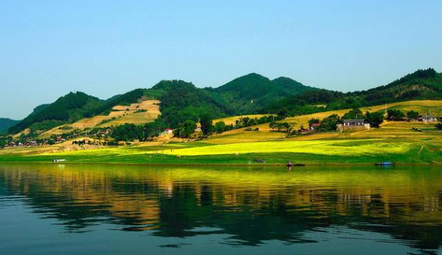 六月旅行好去處，探索世界各地的美麗風(fēng)景，六月旅行探索全球美景，最佳旅游去處指南
