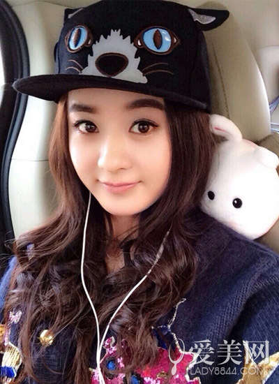 趙麗穎個(gè)人資料QQ號(hào)，星光璀璨，探尋真實(shí)自我，趙麗穎星光璀璨之旅，探尋真實(shí)自我與QQ號(hào)揭秘