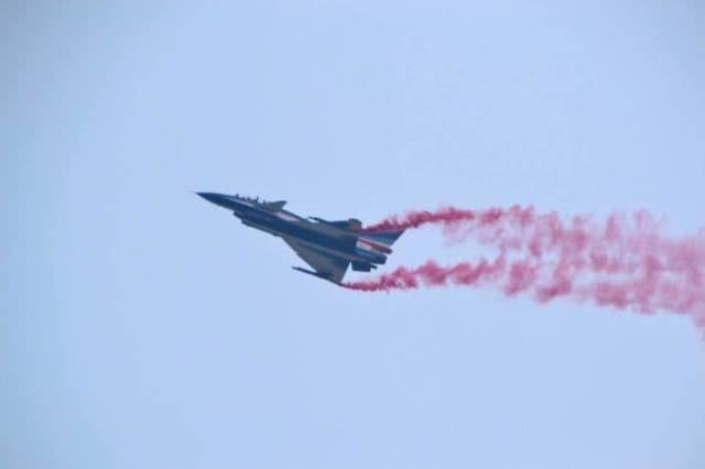 殲-10與F-16在巴基斯坦，技術(shù)比拼下的空戰(zhàn)實(shí)力對(duì)比，巴基斯坦空戰(zhàn)實(shí)力比拼，殲-10與F-16技術(shù)對(duì)決