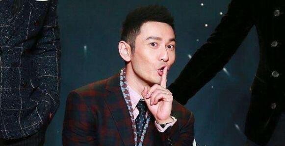 算命大師對(duì)黃曉明的深度評(píng)價(jià)，黃曉明深度解析，算命大師的獨(dú)特洞察