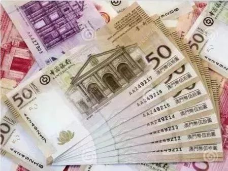 澳門(mén)三肖三碼精準(zhǔn)100%小馬哥