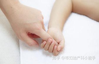 孕婦臨產(chǎn)前三天的重要癥狀與體征，了解并做好準備，孕婦臨產(chǎn)前三天的重要體征與癥狀解析，做好準備迎接新生命