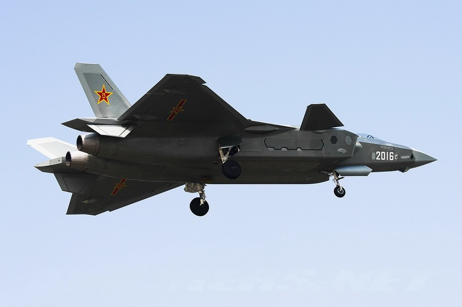 殲-20戰(zhàn)斗機(jī)有多少架，揭秘中國空軍最新隱身戰(zhàn)機(jī)的數(shù)量與實(shí)力，揭秘中國空軍殲-20隱身戰(zhàn)機(jī)數(shù)量與實(shí)力，實(shí)力究竟如何？