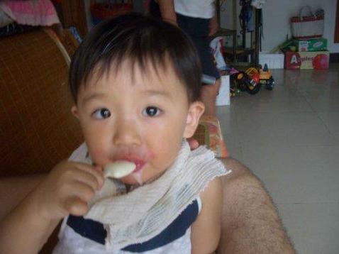 拉肚子吃什么食物好得快？全面指南助你快速恢復(fù)健康，拉肚子吃什么食物恢復(fù)快？全面指南助你快速康復(fù)。